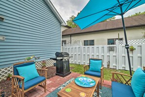 Cottage (2 Bedrooms) | Interior - Coastal Pet-friendly Cottage <½ Mi to Beaches (Chesapeake Beach)