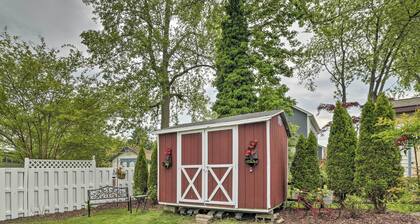 Coastal Pet-friendly Cottage <½ Mi to Beaches