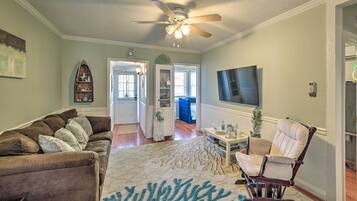 Cottage (2 Bedrooms) | Interior