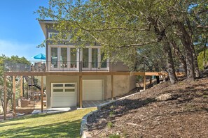 House (2 Bedrooms) | Interior - Modern Lake Travis Haven w/ Resort Amenities! (Leander)