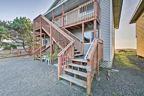 Cottage (1 Bedroom) | Interior - Sanderling Sea Cottages, Unit 12 (Waldport)