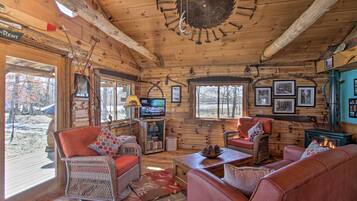 House (1 Bedroom) | Interior