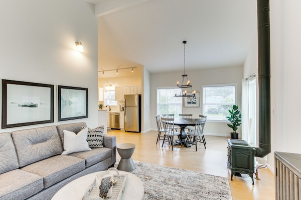 House (2 Bedrooms) | Interior