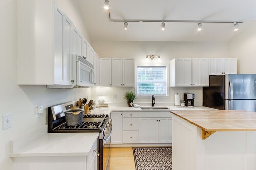 Airy Coastal Escape w/ Deck - Steps to Beach!