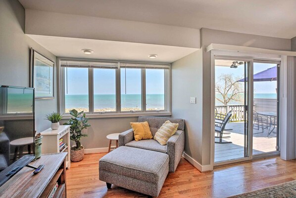 Apartment (3 Bedrooms) | Interior - Lakefront Family Retreat w/ Grill: Steps to Beach! (Gary)