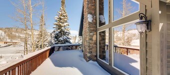 Group Ski Getaway Near the Base of Chairlift 8!