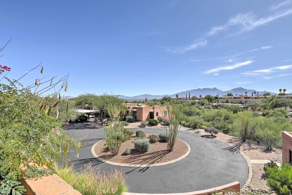 Apartment (1 Bedroom) | Interior - Sun-soaked AZ Townhome w/ Private Patio & Mtn View (Green Valley)