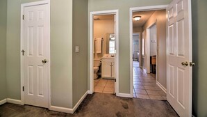 Rumah (2 Bedrooms) | Interior