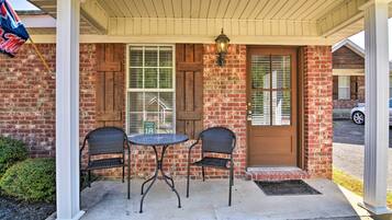 House (2 Bedrooms) | Front of property