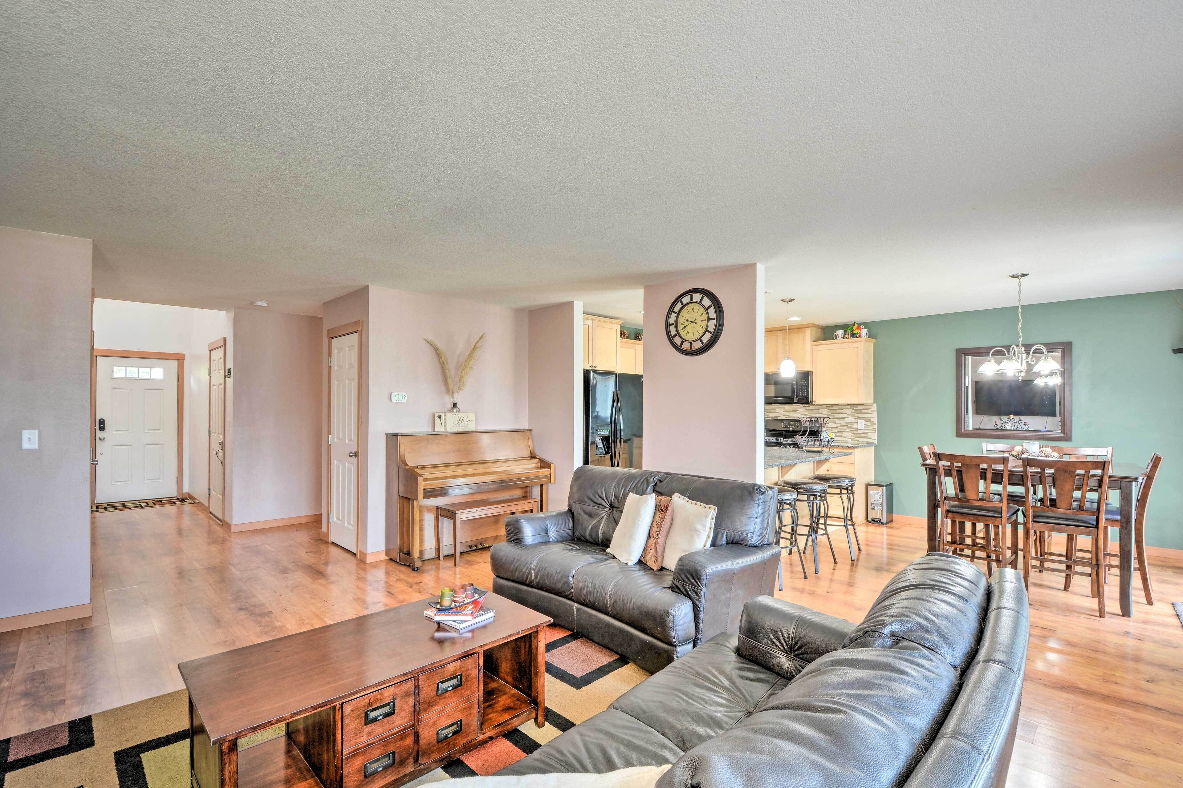 House (3 Bedrooms) | Interior