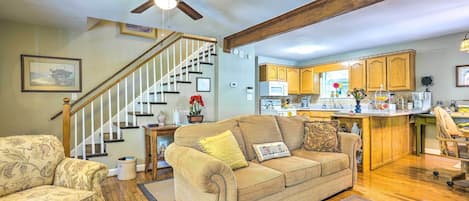 House (2 Bedrooms) | Interior