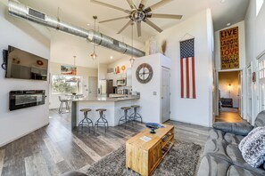 المنشأة من الداخل