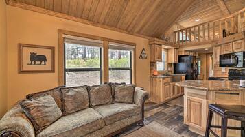 House (1 Bedroom) | Interior