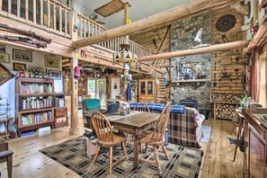 House (4 Bedrooms) | Interior - Shenandoah Valley Home - 9 Mi to Nat'l Park! (Front Royal)