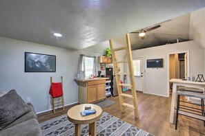 Apartment (0 Bedroom) | Interior