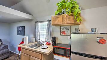 Apartment (0 Bedroom) | Interior