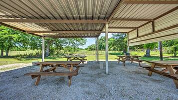 Apartment (0 Bedroom) | Interior