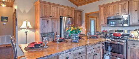 House (2 Bedrooms) | Interior