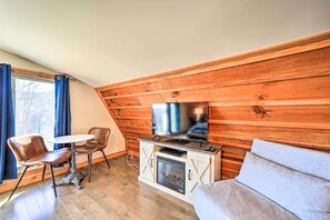 House (1 Bedroom) | Interior