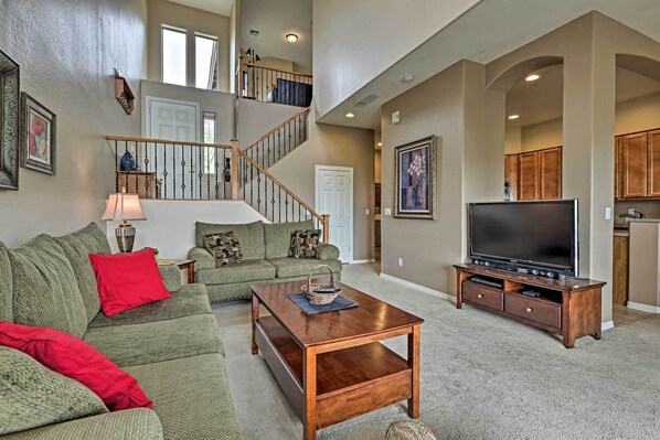 Apartment (3 Bedrooms) | Front of property