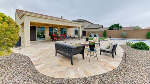 Terrace/patio - Delightful Florence Retreat: Backyard w/ Pool (Florence)