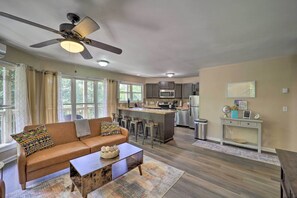 Apartment (3 Bedrooms) | Interior - 4 Mi to Sugar Mtn Resort! Family-friendly Retreat (Banner Elk)