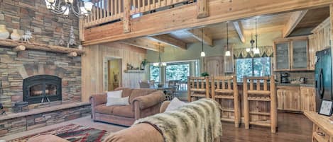 House (3 Bedrooms) | Interior