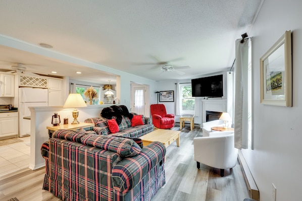 House (3 Bedrooms) | Interior
