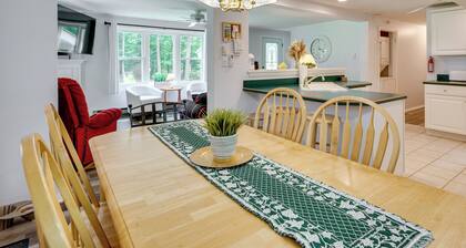 Outdoor Exploration: Quaint North Conway Cottage!