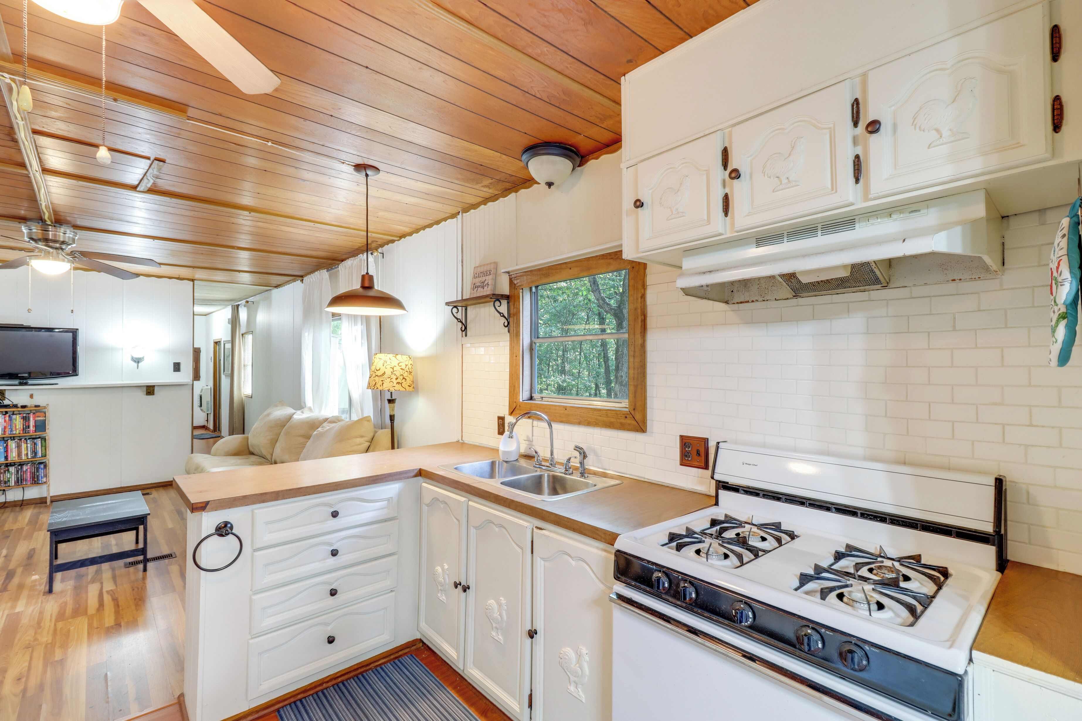 House (2 Bedrooms) | Interior