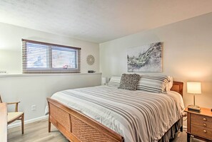 Apartment (1 Bedroom) | Interior