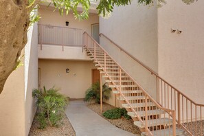 Apartment (2 Bedrooms) | Interior - 3 Mi to Westgate District: Condo w/ Pool Access (Phoenix)