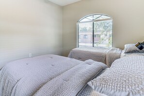Apartment (2 Bedrooms) | Interior - 3 Mi to Westgate District: Condo w/ Pool Access (Phoenix)