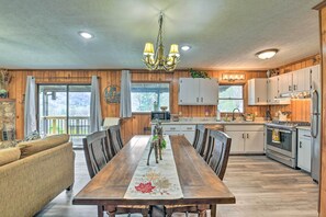 ハウス (2 Bedrooms) | 専用キッチン | 電子レンジ、オーブン、コンロ、食器洗い機