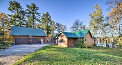 Powell Lake 'UP Badger Lodge Bnb' w/ Shared Dock