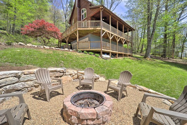 House (3 Bedrooms) | Interior - Woodsy Mountain-view Getaway w/ Hot Tub! (Boone)