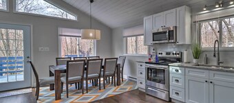 Emerald Lakes Home Near Kalahari & Camelback!