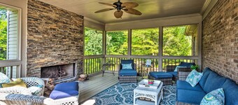 Luxe Lake Cumberland Retreat w/ Decks on 1 Acre!