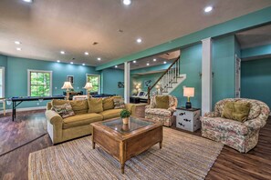 House (4 Bedrooms) | Interior
