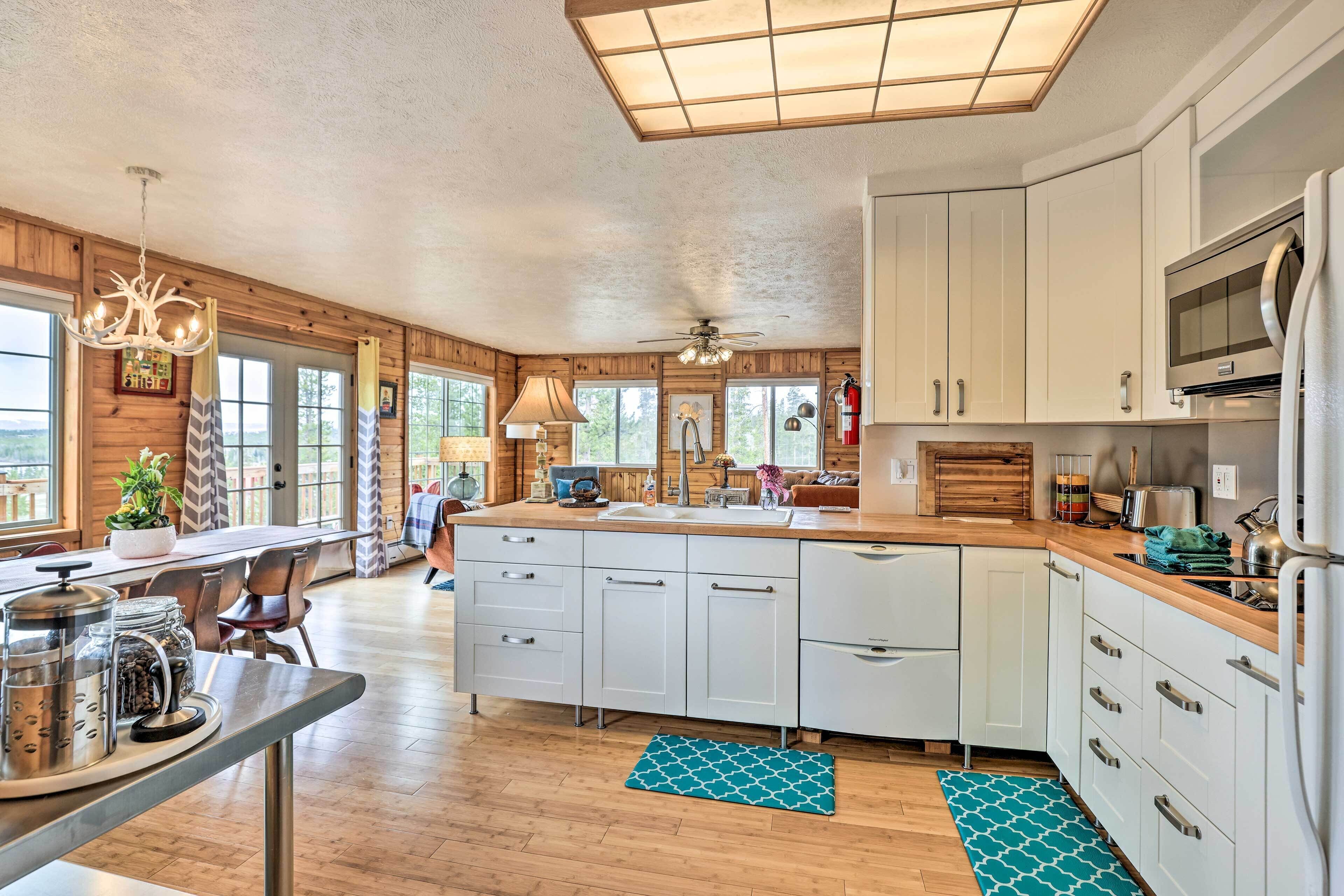 House (3 Bedrooms) | Interior