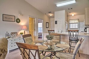 Apartment (2 Bedrooms) | Interior - Condo w/ Family Amenities, 3 Mi to Branson Strip! (Branson)