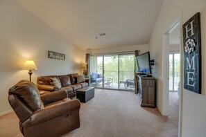 Interior - Condo w/ Family Amenities, 3 Mi to Branson Strip! (Branson)