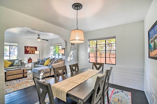 Sun-lit Phoenix Gem: Backyard Entertainment Patio!