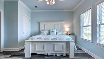 House (6 Bedrooms) | Interior