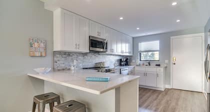 Balcony & Views: Sunny Indian Shores Condo!