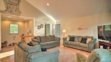 House (4 Bedrooms) | Interior