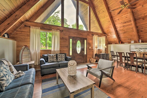 House (4 Bedrooms) | Interior