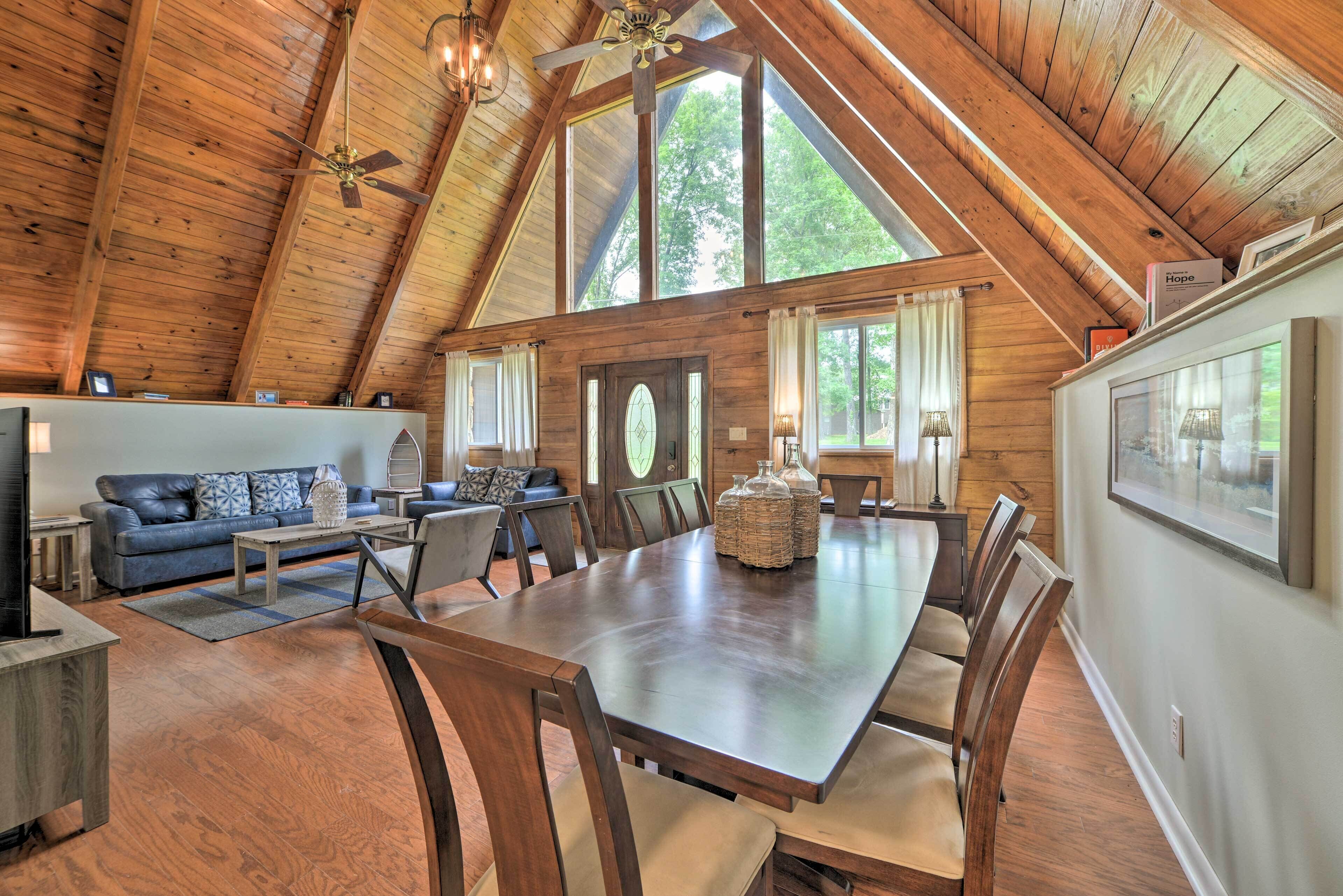 House (4 Bedrooms) | Interior