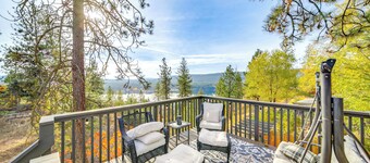 Nine Mile Falls Hideaway: Scenic Retreat on River