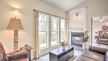 Apartment (1 Bedroom) | Interior